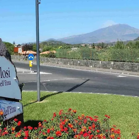 Amici Dell'etna 3*